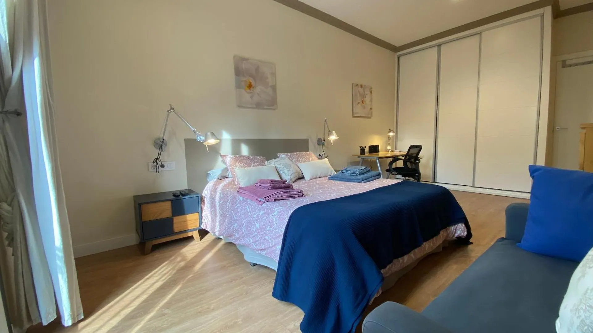 Spatious Luxe Apartment Paseo De Gracia Diagonal contacts