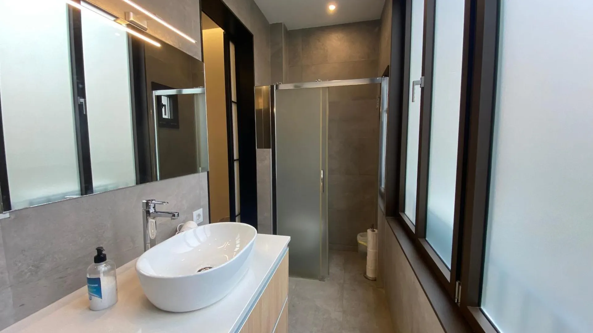 Spatious Luxe Apartment Paseo De Gracia Diagonal Barcelona