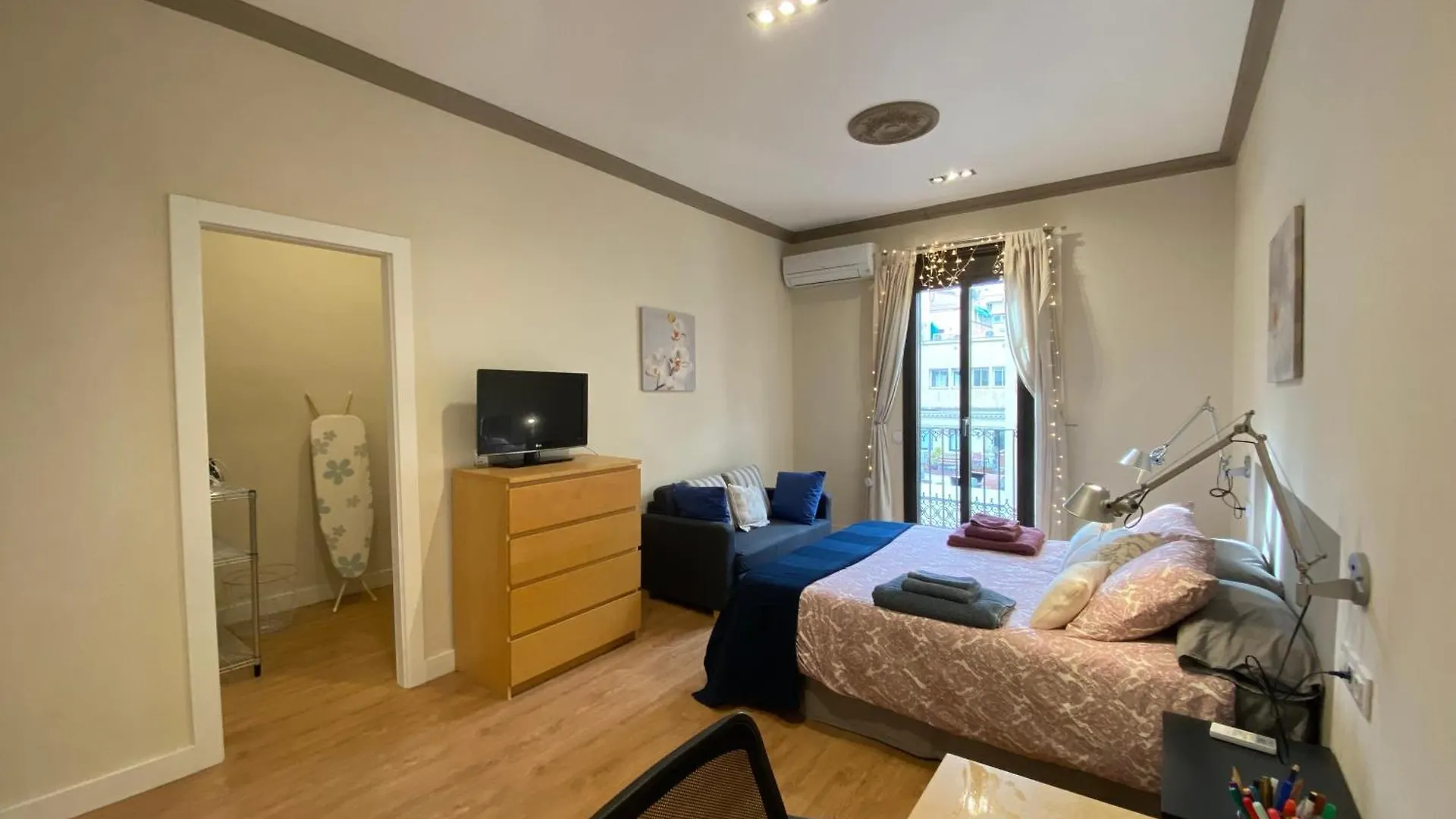 Spatious Luxe Apartment Paseo De Gracia Diagonal Barcelona Spain